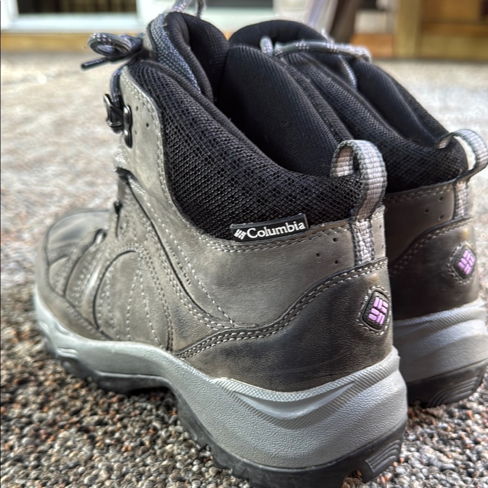 Columbia Gray and Black women’s hiking Boots Waterproof Durable Design